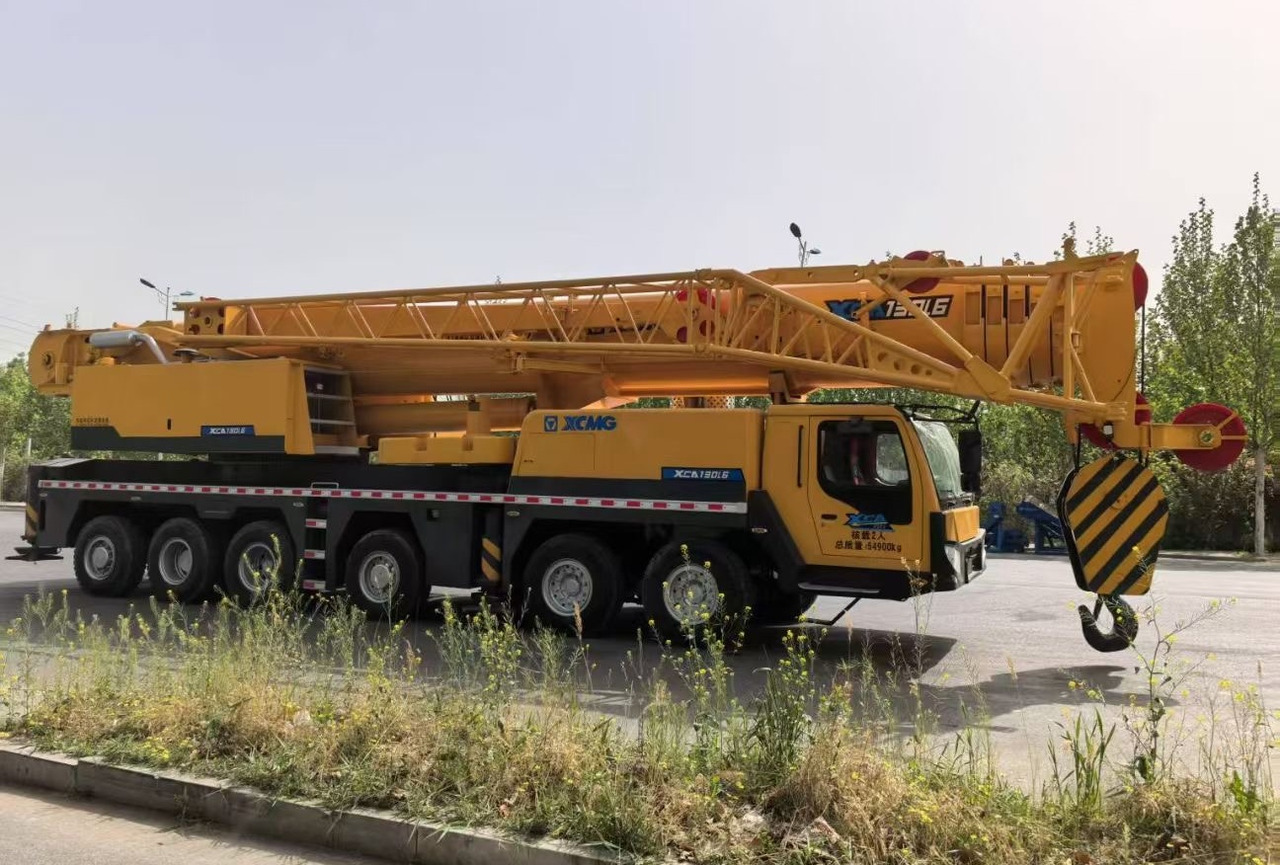 XCMG QY130K 130 ton 120 ton 140ton 150ton 160ton 200t truck crane - Guindaste móvel: foto 3 XCMG QY130K 130 ton 120 ton 140ton 150ton 160ton 200t truck crane - Guindaste móvel: foto 3