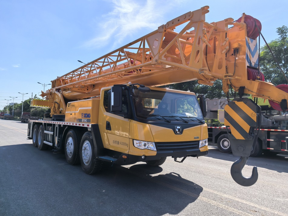 XCMG QY70KC 70TON QY70K QY70KA QY70K-1 - Guindaste móvel: foto 4 XCMG QY70KC 70TON QY70K QY70KA QY70K-1 - Guindaste móvel: foto 4