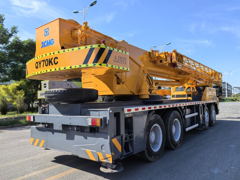XCMG QY70KC 70TON QY70K QY70KA QY70K-1 - Guindaste móvel: foto 3 XCMG QY70KC 70TON QY70K QY70KA QY70K-1 - Guindaste móvel: foto 3