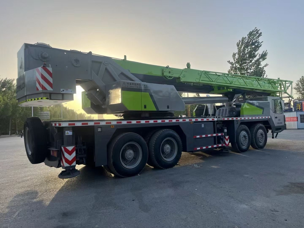 ZOOMLION ZTC700V 70 ton truck crane - Guindaste móvel: foto 3 ZOOMLION ZTC700V 70 ton truck crane - Guindaste móvel: foto 3