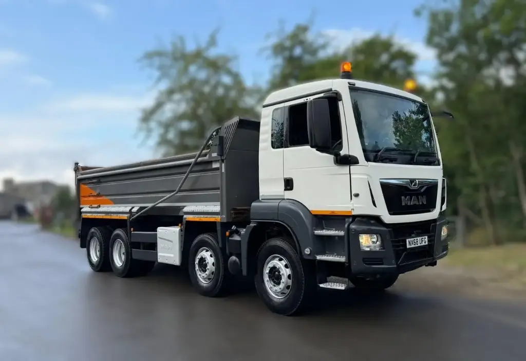 MAN TGS 35.420 8x4 Tipper (UFG) - Caminhão basculante: foto 1 MAN TGS 35.420 8x4 Tipper (UFG) - Caminhão basculante: foto 1