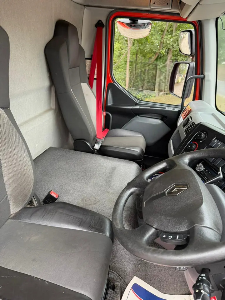 Caminhão frigorífico Renault D16 High - Fridgebox: foto 14 Caminhão frigorífico Renault D16 High - Fridgebox: foto 14