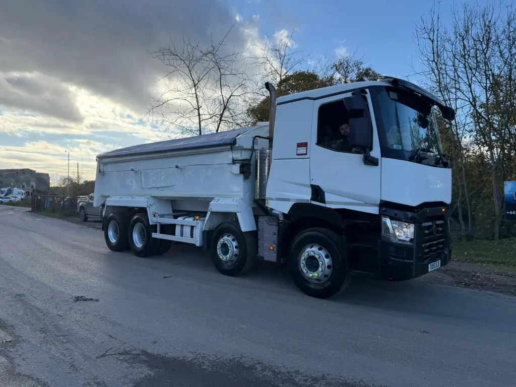Renault Tipper C 380 (BJO) - Caminhão basculante: foto 4 Renault Tipper C 380 (BJO) - Caminhão basculante: foto 4