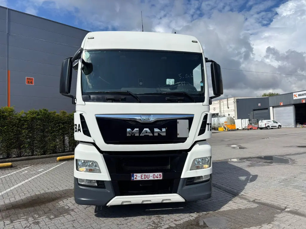 MAN TGX 18.440 XLX - Tractor: foto 2 MAN TGX 18.440 XLX - Tractor: foto 2