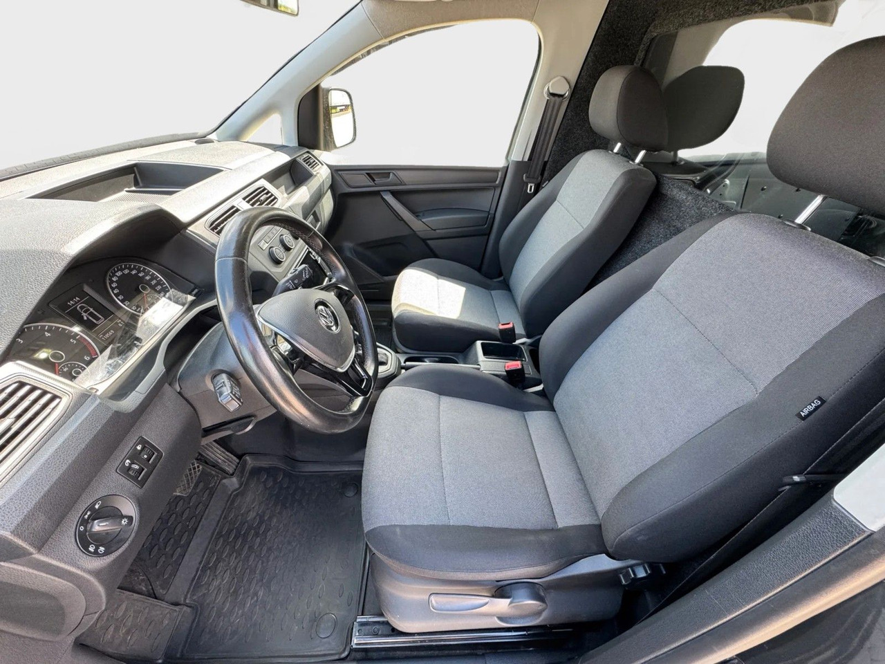 Furgão de passageiros Volkswagen Caddy | Automatik, Klima, AHK, Beinfreiheit: foto 9