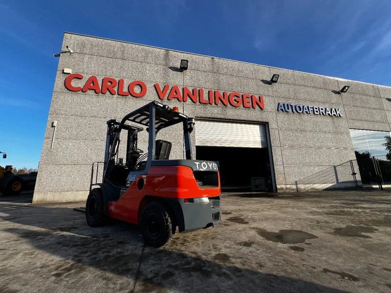 Toyota 52-8FDJF35 TONERO 35 (NEW) (5x in Stock) - Empilhadeira a diesel: foto 1 Toyota 52-8FDJF35 TONERO 35 (NEW) (5x in Stock) - Empilhadeira a diesel: foto 1