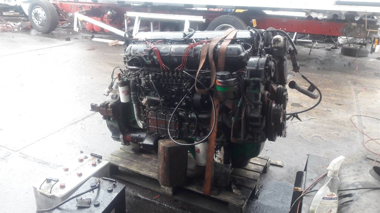 IVECO 8210.42L IVECO Magirus 420 - Motor de Caminhão: foto 3 IVECO 8210.42L IVECO Magirus 420 - Motor de Caminhão: foto 3