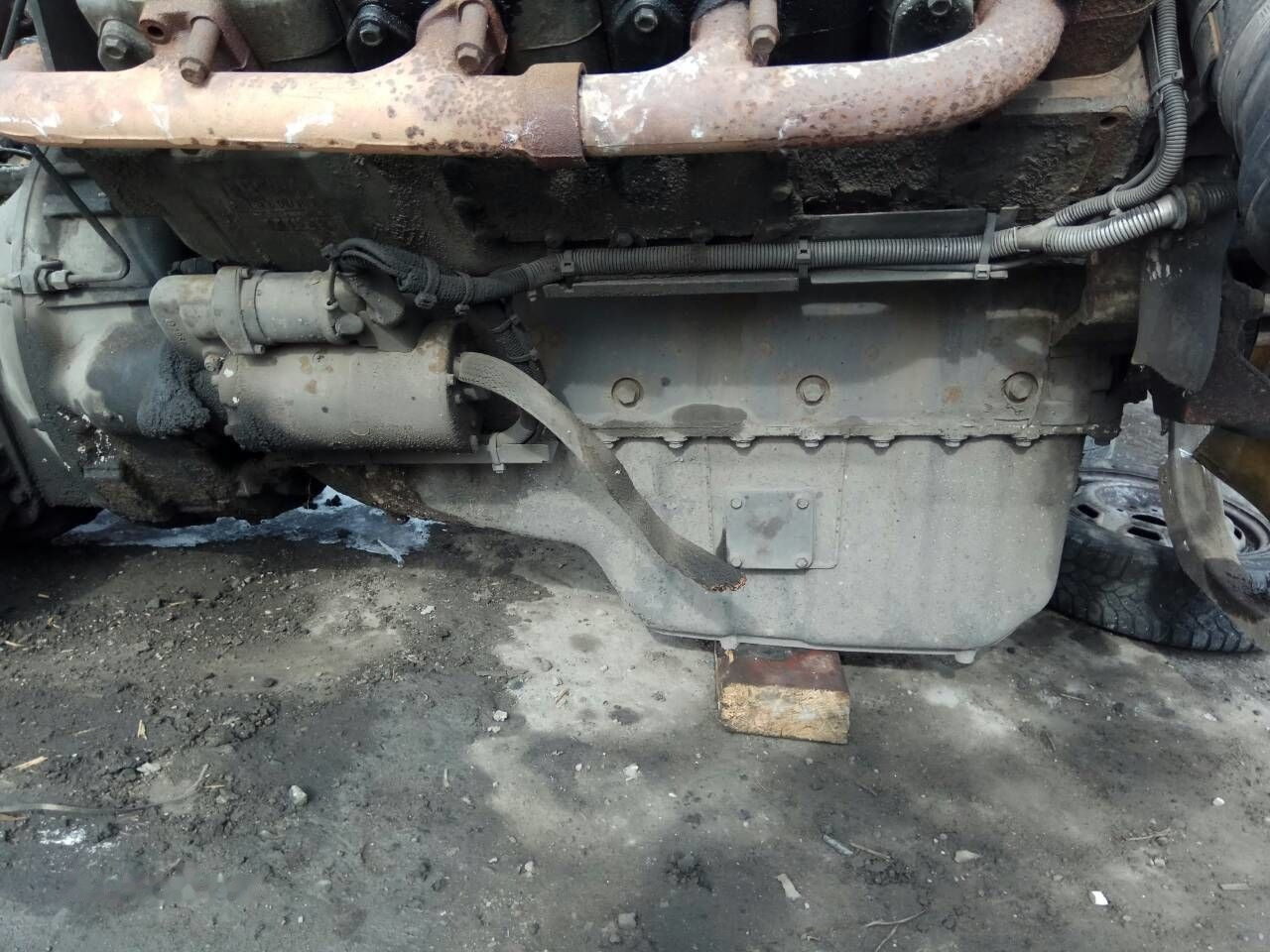Motor de Caminhão Scania DSC1415 L02 460 E2   Scania 144 V8 460 E2: foto 6