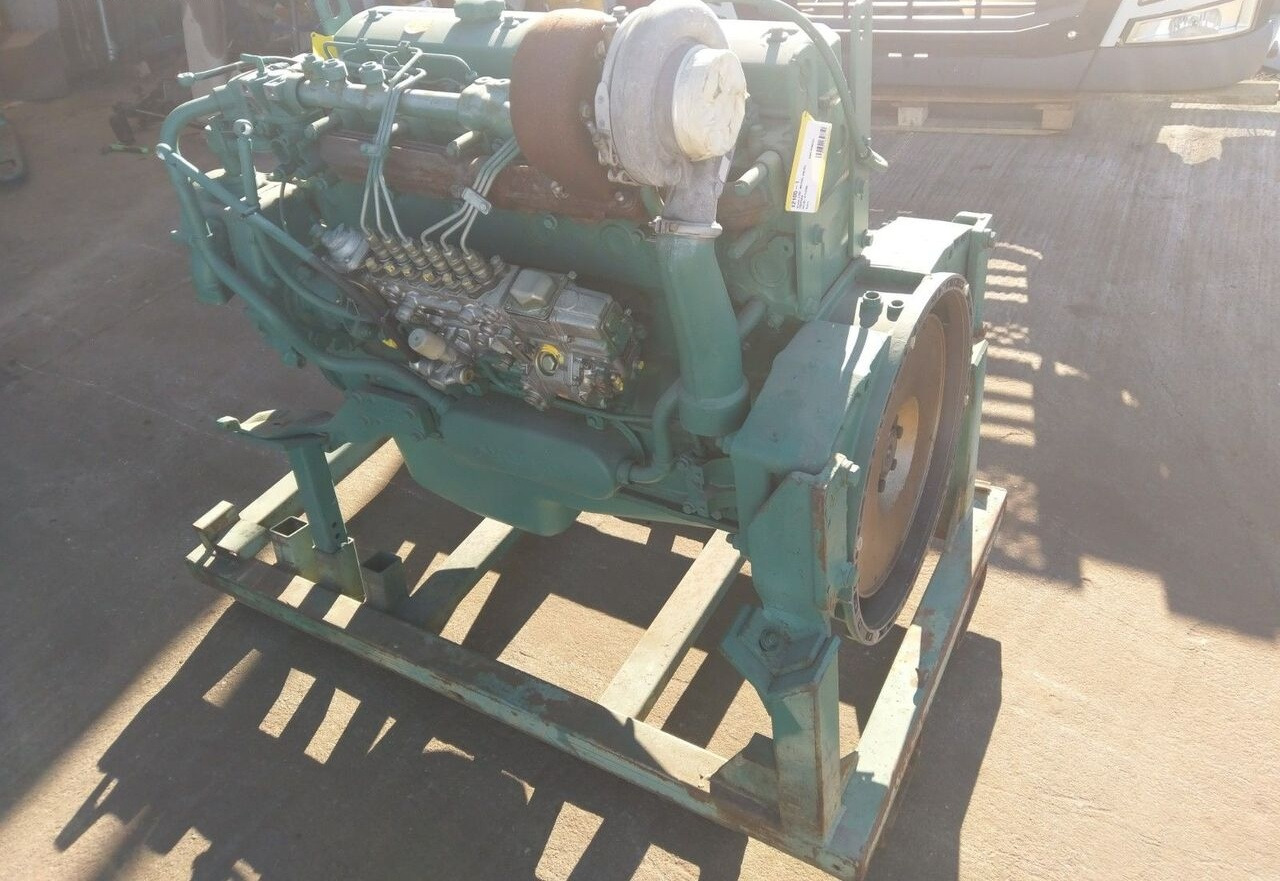 Volvo FL7 - Motor de Caminhão: foto 1 Volvo FL7 - Motor de Caminhão: foto 1