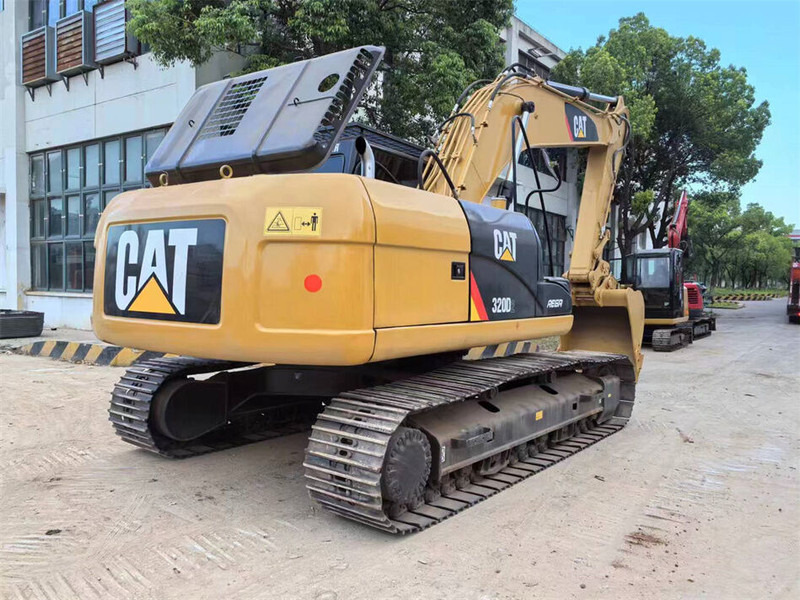 Caterpillar 320D2 - Escavadora de rastos: foto 2 Caterpillar 320D2 - Escavadora de rastos: foto 2