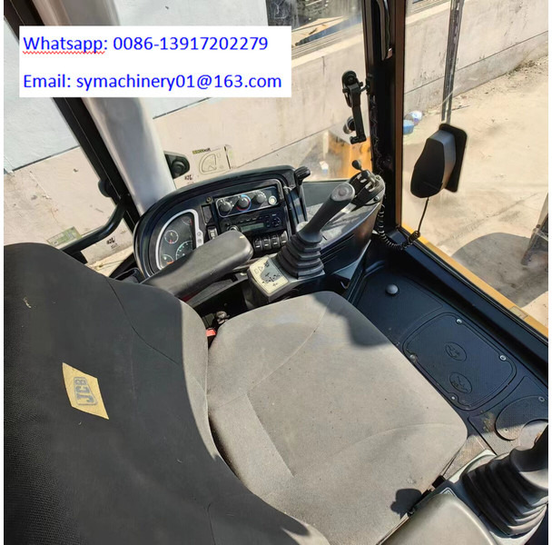 Retroescavadeira JCB 3CX: foto 13