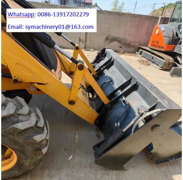 Retroescavadeira JCB 3CX: foto 8