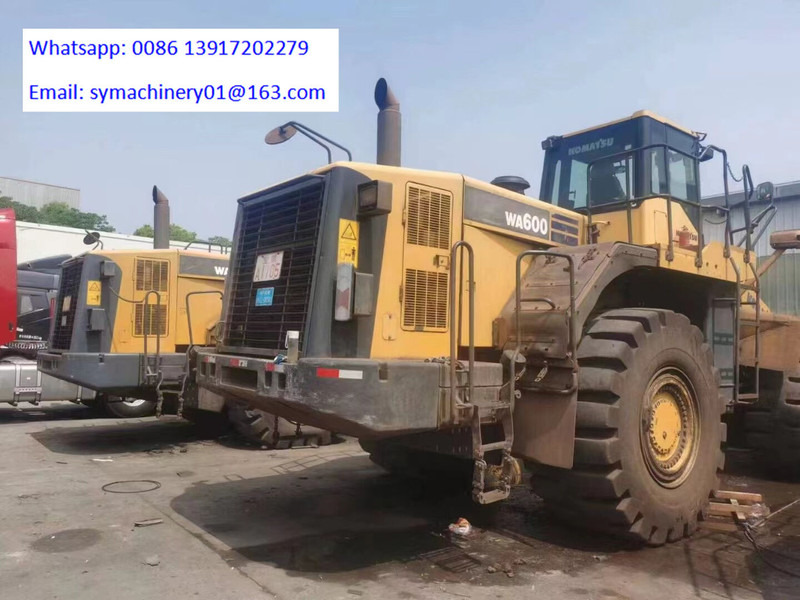 Komatsu WA600-6 - Carregadeira de rodas: foto 1 Komatsu WA600-6 - Carregadeira de rodas: foto 1