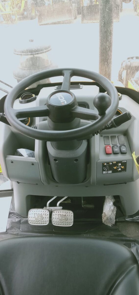 New JCB 3CX backhoe loader - Retroescavadeira: foto 4 New JCB 3CX backhoe loader - Retroescavadeira: foto 4