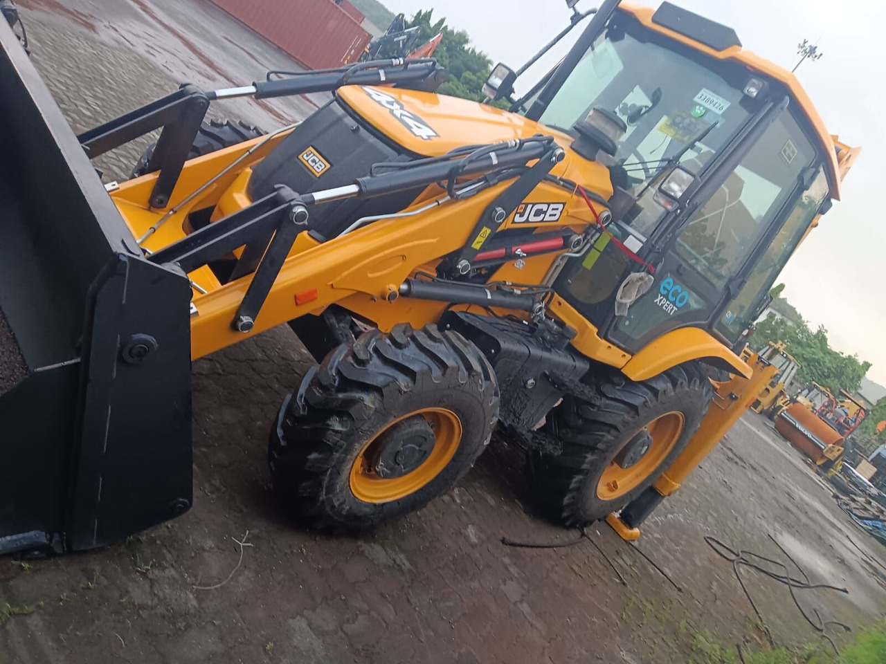 New JCB 3DX backhoe loader - Retroescavadeira: foto 1 New JCB 3DX backhoe loader - Retroescavadeira: foto 1
