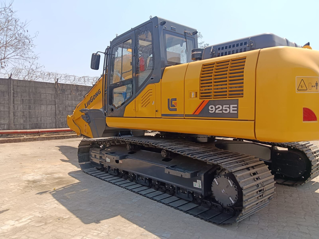 New LiuGong 925E tracked excavator - Escavadora de rastos: foto 3 New LiuGong 925E tracked excavator - Escavadora de rastos: foto 3