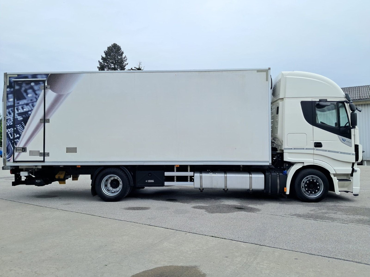 Iveco Stralis 460 Kühlkoffer | LBW | Klima | Retar - Caminhão frigorífico: foto 3 Iveco Stralis 460 Kühlkoffer | LBW | Klima | Retar - Caminhão frigorífico: foto 3