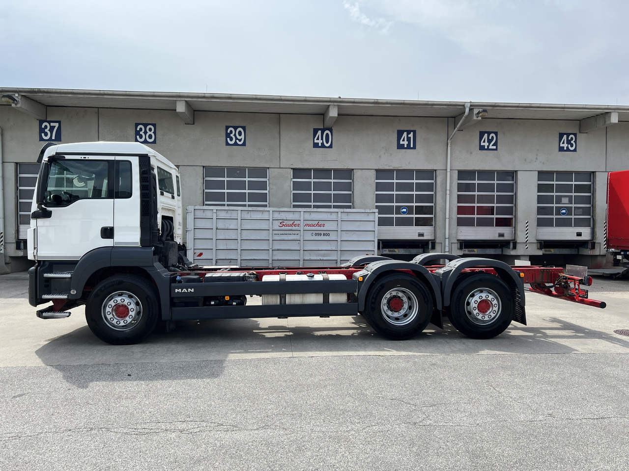 MAN TGS 26 510 Lenk-Liftachse | Retarder | Klima - Caminhão chassi: foto 4 MAN TGS 26 510 Lenk-Liftachse | Retarder | Klima - Caminhão chassi: foto 4