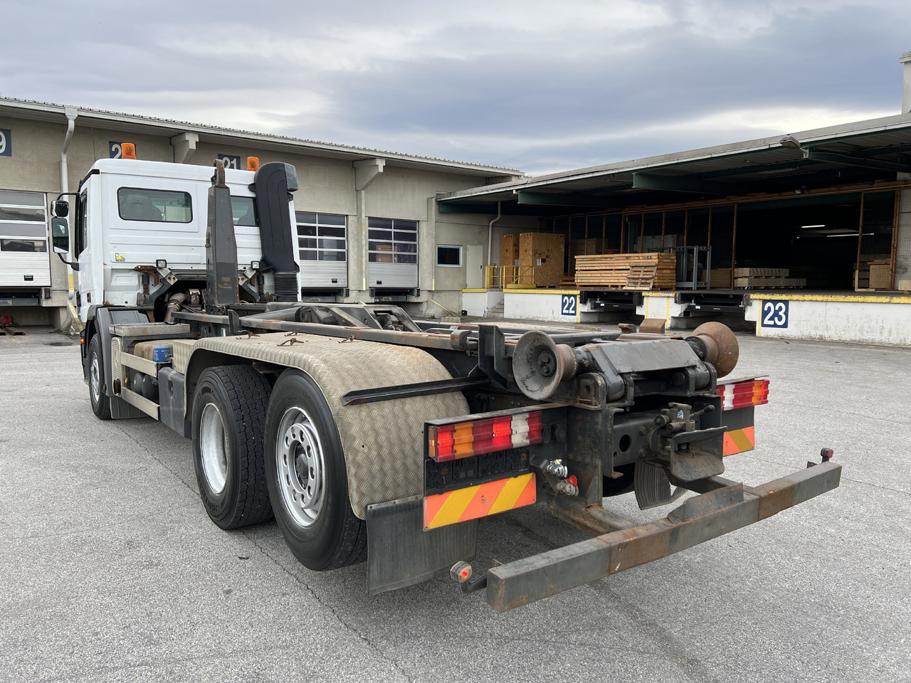 MERCEDES-BENZ Actros 25 41 | Retarder | Kupplung | Differenzial | Liftachse - Caminhão polibenne: foto 3 MERCEDES-BENZ Actros 25 41 | Retarder | Kupplung | Differenzial | Liftachse - Caminhão polibenne: foto 3
