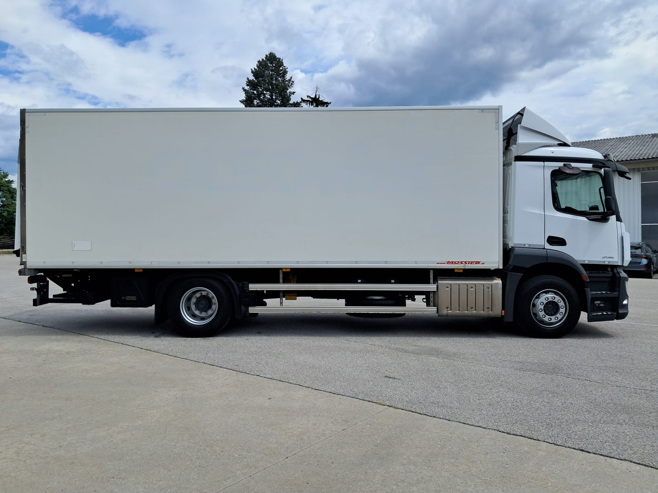 MERCEDES-BENZ Antos 2135 Kühlkoffer | Supra 850 | Standheizung - Caminhão frigorífico: foto 3 MERCEDES-BENZ Antos 2135 Kühlkoffer | Supra 850 | Standheizung - Caminhão frigorífico: foto 3