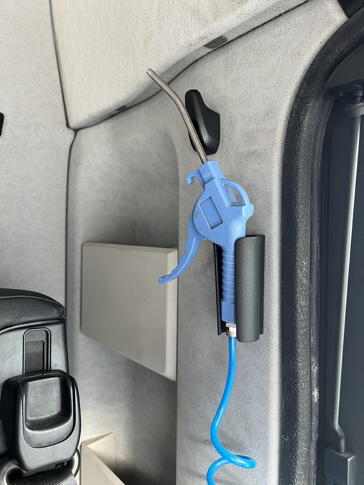 Caminhão chassi MERCEDES-BENZ Antos 25 40 | Standheizung | Klima | Liftachse: foto 24 Caminhão chassi MERCEDES-BENZ Antos 25 40 | Standheizung | Klima | Liftachse: foto 24