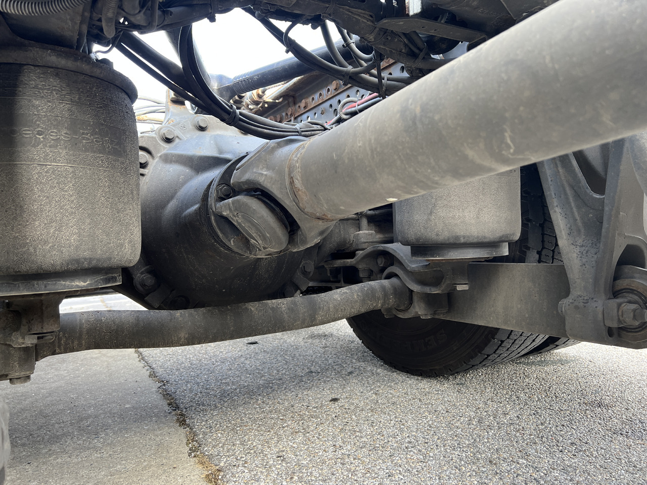 Caminhão chassi MERCEDES-BENZ Antos 25 40 | Standheizung | Klima | Liftachse: foto 29 Caminhão chassi MERCEDES-BENZ Antos 25 40 | Standheizung | Klima | Liftachse: foto 29