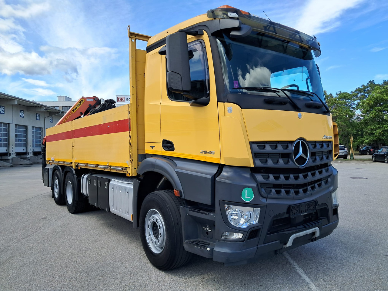 MERCEDES-BENZ Arocs 2545 | Palfinger PK 22002 | Klima | Retarder | Euro 6 - Camião de caixa aberta/ Plataforma, Caminhão grua: foto 2 MERCEDES-BENZ Arocs 2545 | Palfinger PK 22002 | Klima | Retarder | Euro 6 - Camião de caixa aberta/ Plataforma, Caminhão grua: foto 2