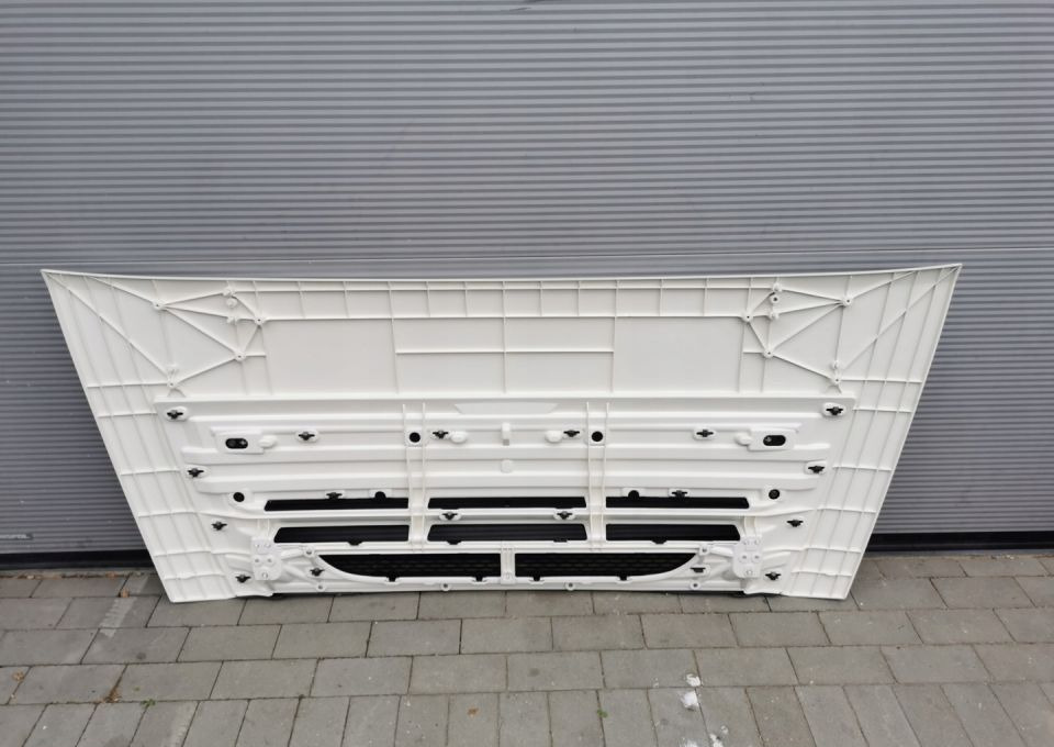 ATRAPA MASKA DAF LF E6. LIFT 82525517 - Capô de Caminhão: foto 4 ATRAPA MASKA DAF LF E6. LIFT 82525517 - Capô de Caminhão: foto 4