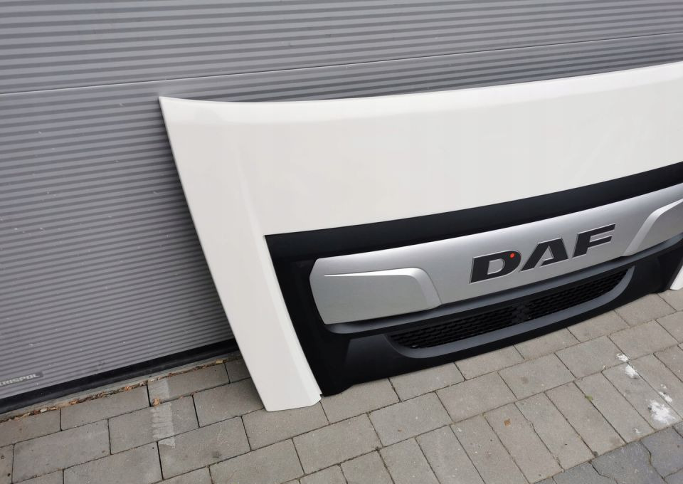 ATRAPA MASKA DAF LF E6. LIFT 82525517 - Capô de Caminhão: foto 3 ATRAPA MASKA DAF LF E6. LIFT 82525517 - Capô de Caminhão: foto 3