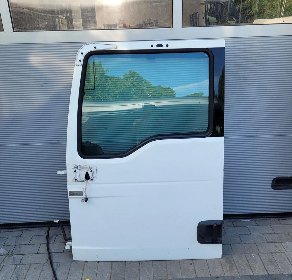 DRZWI MAN TGX LEWE LIFT RAL 9010 ORYGINAŁ CHWALIM116 - Porta e peças de Caminhão: foto 1 DRZWI MAN TGX LEWE LIFT RAL 9010 ORYGINAŁ CHWALIM116 - Porta e peças de Caminhão: foto 1