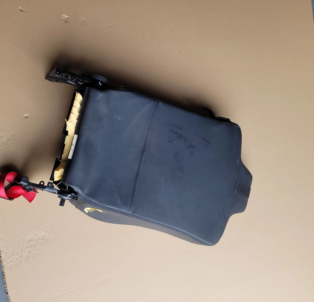 FOTEL OPARCIE RENAULT RANGE T GAMA ORYGINAŁ CHWALIM116 - Banco de Caminhão: foto 2 FOTEL OPARCIE RENAULT RANGE T GAMA ORYGINAŁ CHWALIM116 - Banco de Caminhão: foto 2