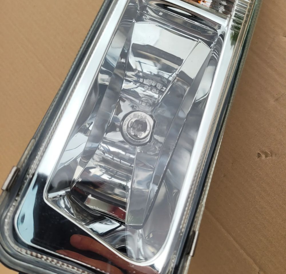 HALOGEN LEWY MAN TGL E6 ORYGINAL 81.25101-6573 CHWALIM116 - Iluminação de Caminhão: foto 2 HALOGEN LEWY MAN TGL E6 ORYGINAL 81.25101-6573 CHWALIM116 - Iluminação de Caminhão: foto 2