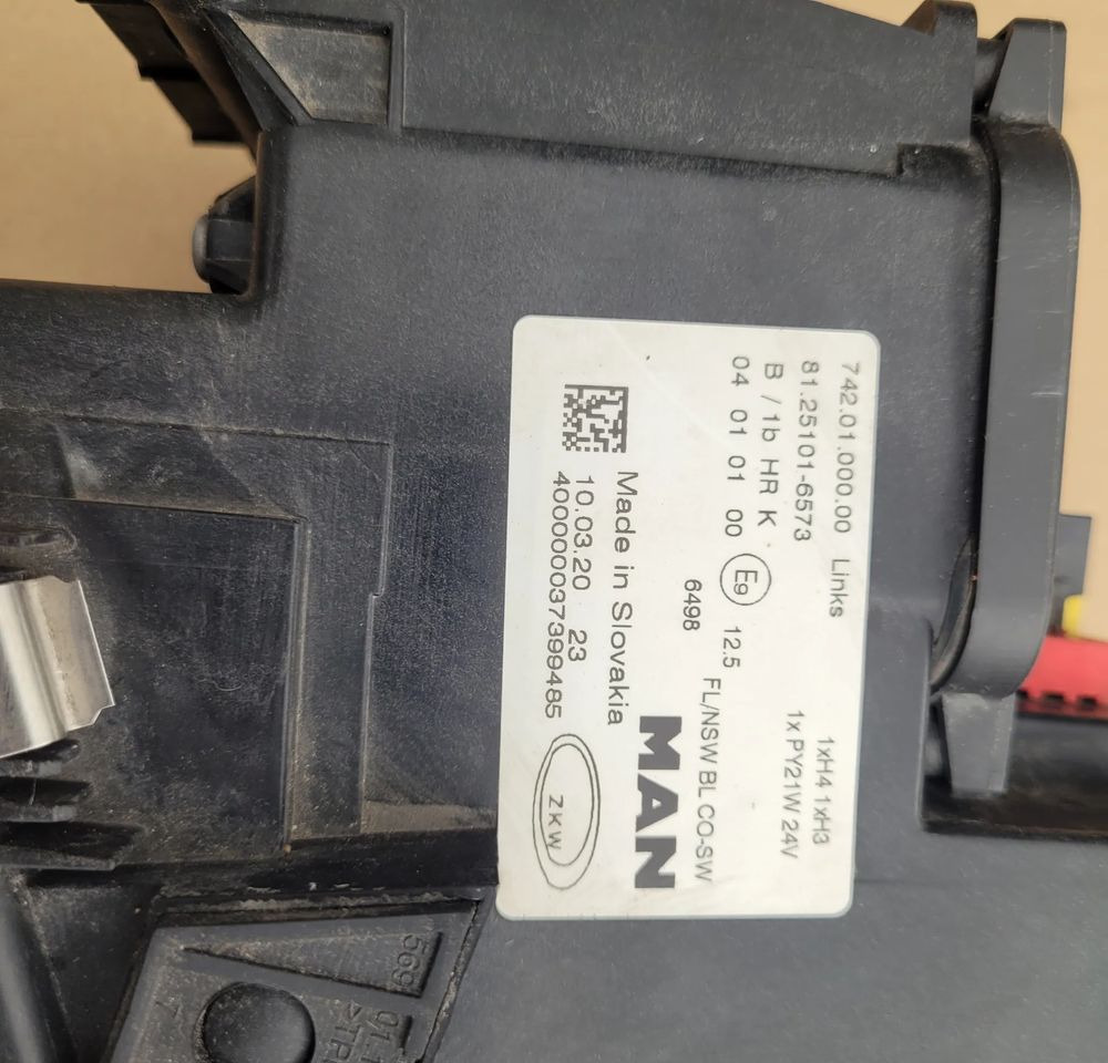 HALOGEN LEWY MAN TGL E6 ORYGINAL 81.25101-6573 CHWALIM116 - Iluminação de Caminhão: foto 4 HALOGEN LEWY MAN TGL E6 ORYGINAL 81.25101-6573 CHWALIM116 - Iluminação de Caminhão: foto 4