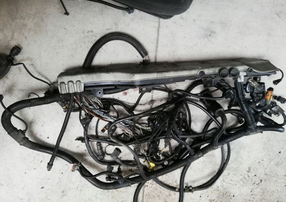 INSTALACJA SILNIKA MAN TGX TGA TGS E4 440KM - Cables/ Wire harness de Caminhão: foto 2 INSTALACJA SILNIKA MAN TGX TGA TGS E4 440KM - Cables/ Wire harness de Caminhão: foto 2