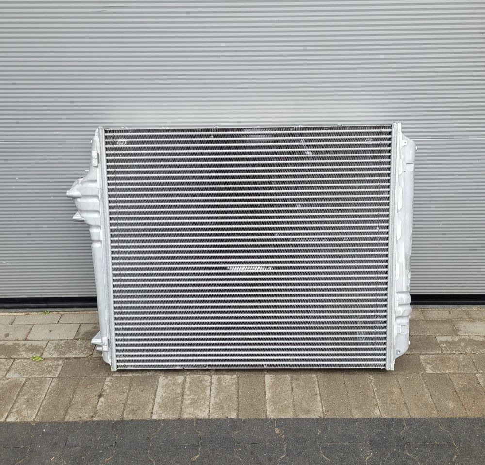 INTERCOOLER VOLVO FH4 FH5 21631996 SZCZELNY 2024 R - Intercooler de Caminhão: foto 2 INTERCOOLER VOLVO FH4 FH5 21631996 SZCZELNY 2024 R - Intercooler de Caminhão: foto 2