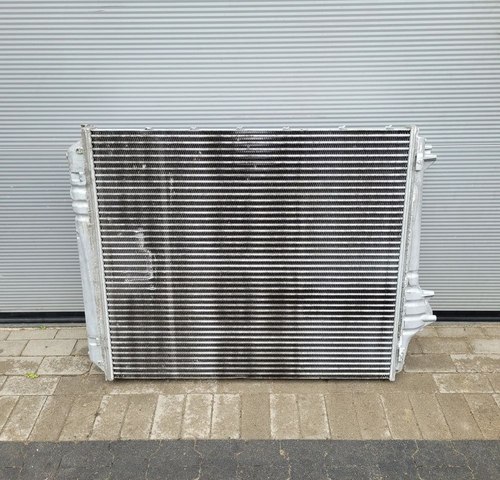 INTERCOOLER VOLVO FH4 ORYGINAŁ 21631996 SZCZELNY 2021R - Intercooler de Caminhão: foto 2 INTERCOOLER VOLVO FH4 ORYGINAŁ 21631996 SZCZELNY 2021R - Intercooler de Caminhão: foto 2