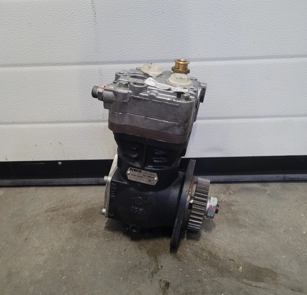 KOMPRESOR IVECO ORYGINAŁ OM 504016818 CHWALIM116 - Compressor, sistema de ar comprimido de Caminhão: foto 1 KOMPRESOR IVECO ORYGINAŁ OM 504016818 CHWALIM116 - Compressor, sistema de ar comprimido de Caminhão: foto 1