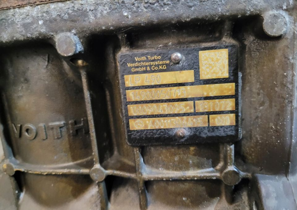KOMPRESOR MERCEDES ACTROS MP4 A0011306415 - Compressor, sistema de ar comprimido de Caminhão: foto 2 KOMPRESOR MERCEDES ACTROS MP4 A0011306415 - Compressor, sistema de ar comprimido de Caminhão: foto 2