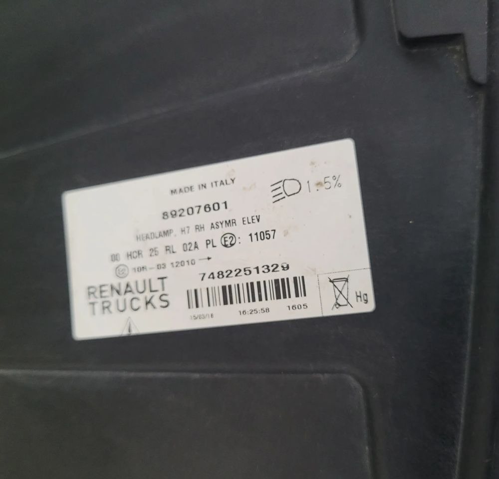 LAMPA LEWA RANGE T RENAULT LED OM 7482251329 - Iluminação de Caminhão: foto 5 LAMPA LEWA RANGE T RENAULT LED OM 7482251329 - Iluminação de Caminhão: foto 5