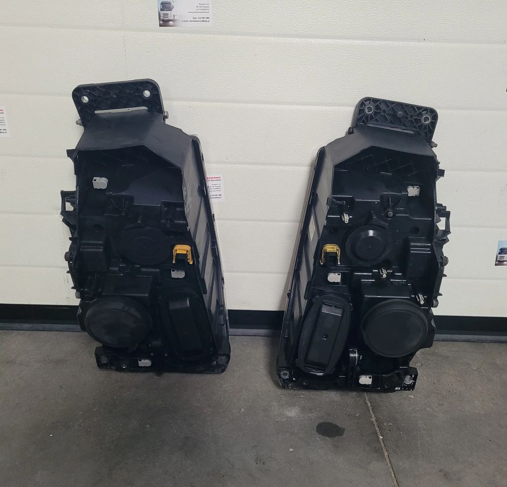 LAMPA XENON RENAULT RANGE T PRAWA LEWA - Iluminação de Caminhão: foto 4 LAMPA XENON RENAULT RANGE T PRAWA LEWA - Iluminação de Caminhão: foto 4