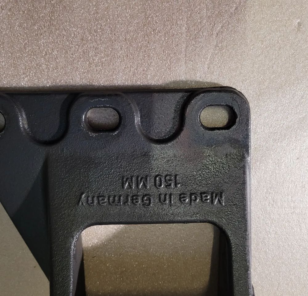 ŁAPY JOST MOCOWANIE SIODŁA 150MM - Quinta-roda de Caminhão: foto 3 ŁAPY JOST MOCOWANIE SIODŁA 150MM - Quinta-roda de Caminhão: foto 3