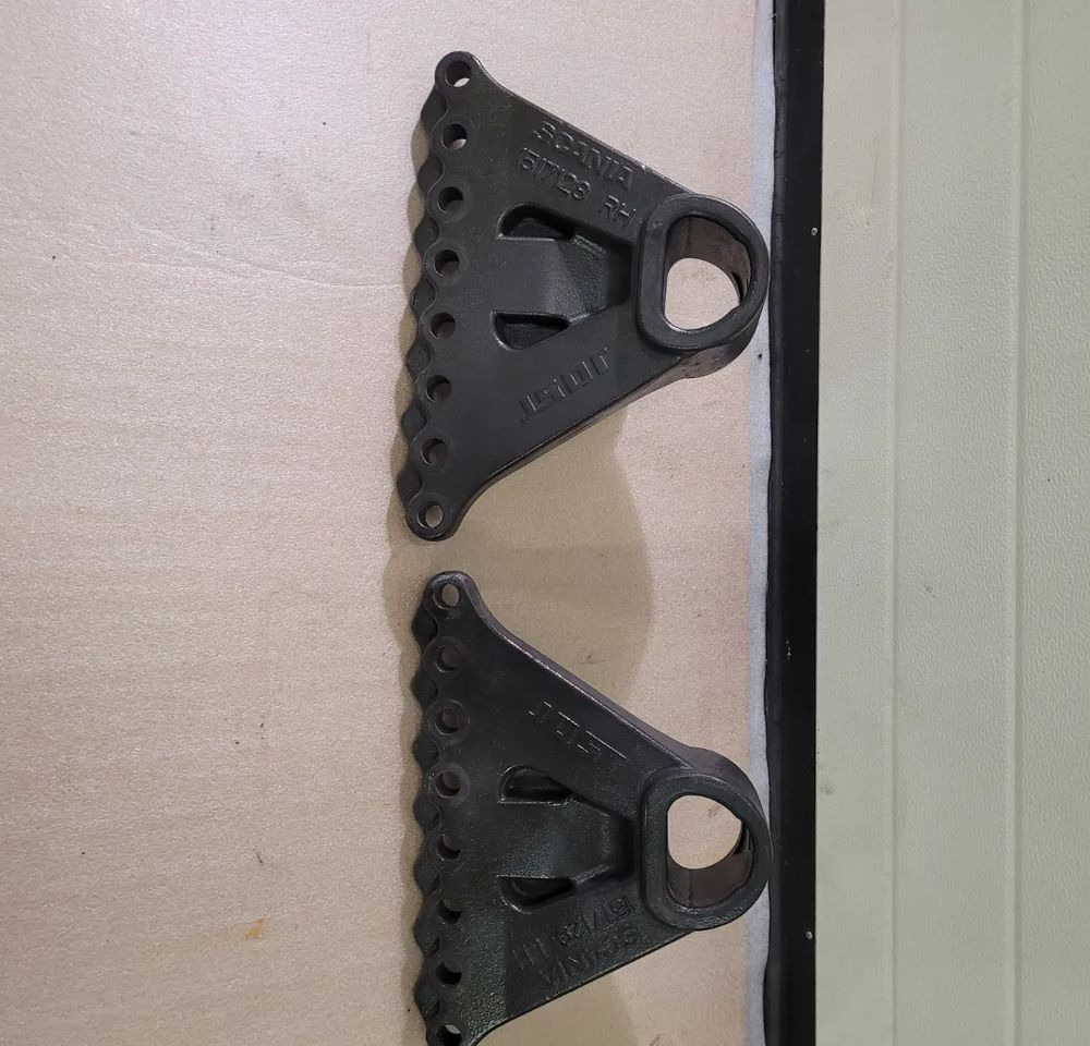 ŁAPY MOCOWANIE SIODŁA JOST SCANIA 1517128 1517129 - Quinta-roda de Caminhão: foto 1 ŁAPY MOCOWANIE SIODŁA JOST SCANIA 1517128 1517129 - Quinta-roda de Caminhão: foto 1