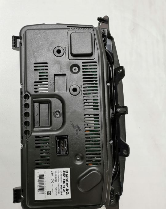 LICZNIK MERCEDES ACTROS MP4 A961 446 48 21 - Painel de instrumentos de Caminhão: foto 2 LICZNIK MERCEDES ACTROS MP4 A961 446 48 21 - Painel de instrumentos de Caminhão: foto 2
