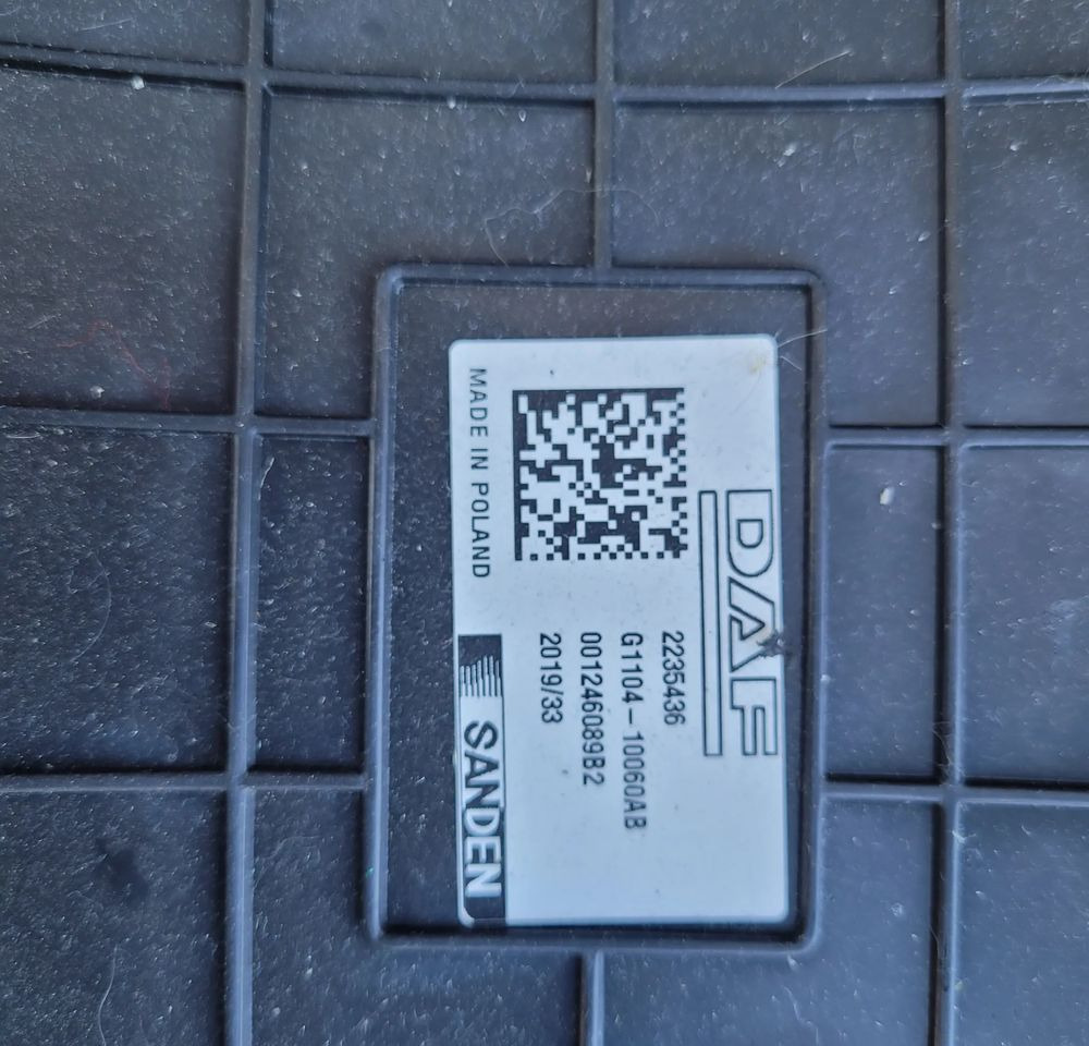 NAGRZEWNICA DAF XF 106 2235436 CHWALIM116 - Aquecimento/ Ventilação de Caminhão: foto 4 NAGRZEWNICA DAF XF 106 2235436 CHWALIM116 - Aquecimento/ Ventilação de Caminhão: foto 4