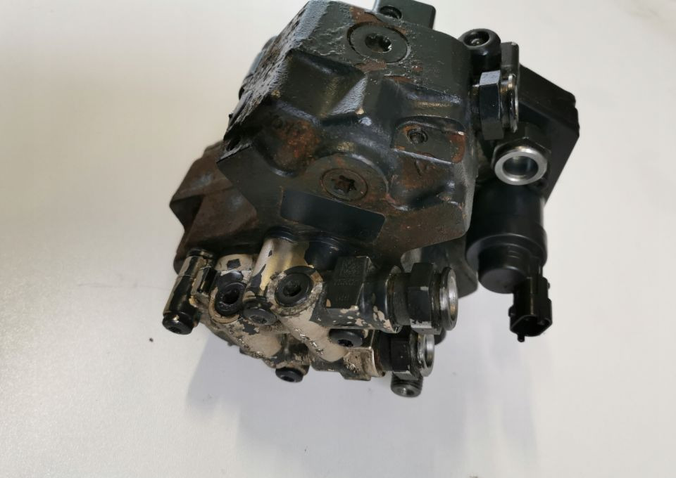 POMPA WYSOKIEGO CIŚNIENIA IVECO TEKTOR 7 EURO6 - Bomba de combustivel de Caminhão: foto 2 POMPA WYSOKIEGO CIŚNIENIA IVECO TEKTOR 7 EURO6 - Bomba de combustivel de Caminhão: foto 2