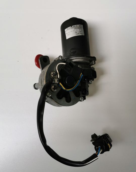 SILNICZEK MECHANIZMU WYCIERACZEK VOLVO FH4 - Limpador de pára-brisa de Caminhão: foto 1 SILNICZEK MECHANIZMU WYCIERACZEK VOLVO FH4 - Limpador de pára-brisa de Caminhão: foto 1