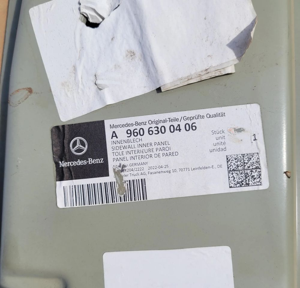 SŁUPEK KABINY MERCEDES ACTROS MP4 MP5 NOWY ORYGINAŁ RH CHWALIM116 A9606300406 - Carroceria e exterior de Caminhão: foto 4 SŁUPEK KABINY MERCEDES ACTROS MP4 MP5 NOWY ORYGINAŁ RH CHWALIM116 A9606300406 - Carroceria e exterior de Caminhão: foto 4