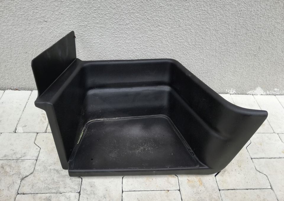 STOPNICA WŁAZ IVECO TRAKKER EUROCARGO - Estribo de Caminhão: foto 1 STOPNICA WŁAZ IVECO TRAKKER EUROCARGO - Estribo de Caminhão: foto 1