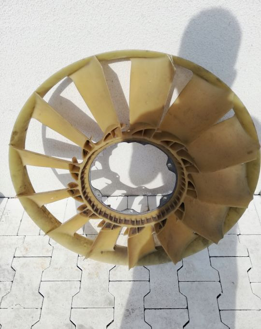 WENTYLATOR MERCEDES ACTROS MP4 A 4712050606-004 - Ventilador de Caminhão: foto 2 WENTYLATOR MERCEDES ACTROS MP4 A 4712050606-004 - Ventilador de Caminhão: foto 2