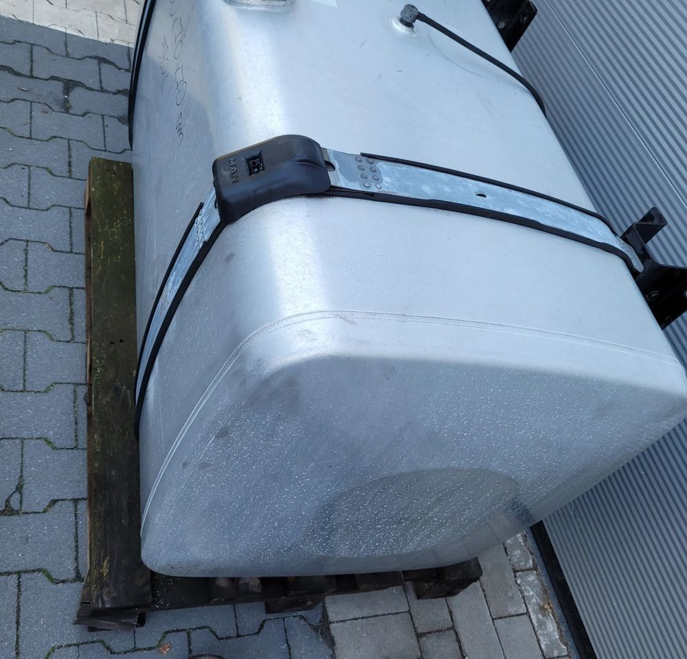 ZBIORNIK PALIWA MAN TGX 580 LIFT 81.12201-5967 CHWALIM116 - Tanque de combustível de Caminhão: foto 2 ZBIORNIK PALIWA MAN TGX 580 LIFT 81.12201-5967 CHWALIM116 - Tanque de combustível de Caminhão: foto 2